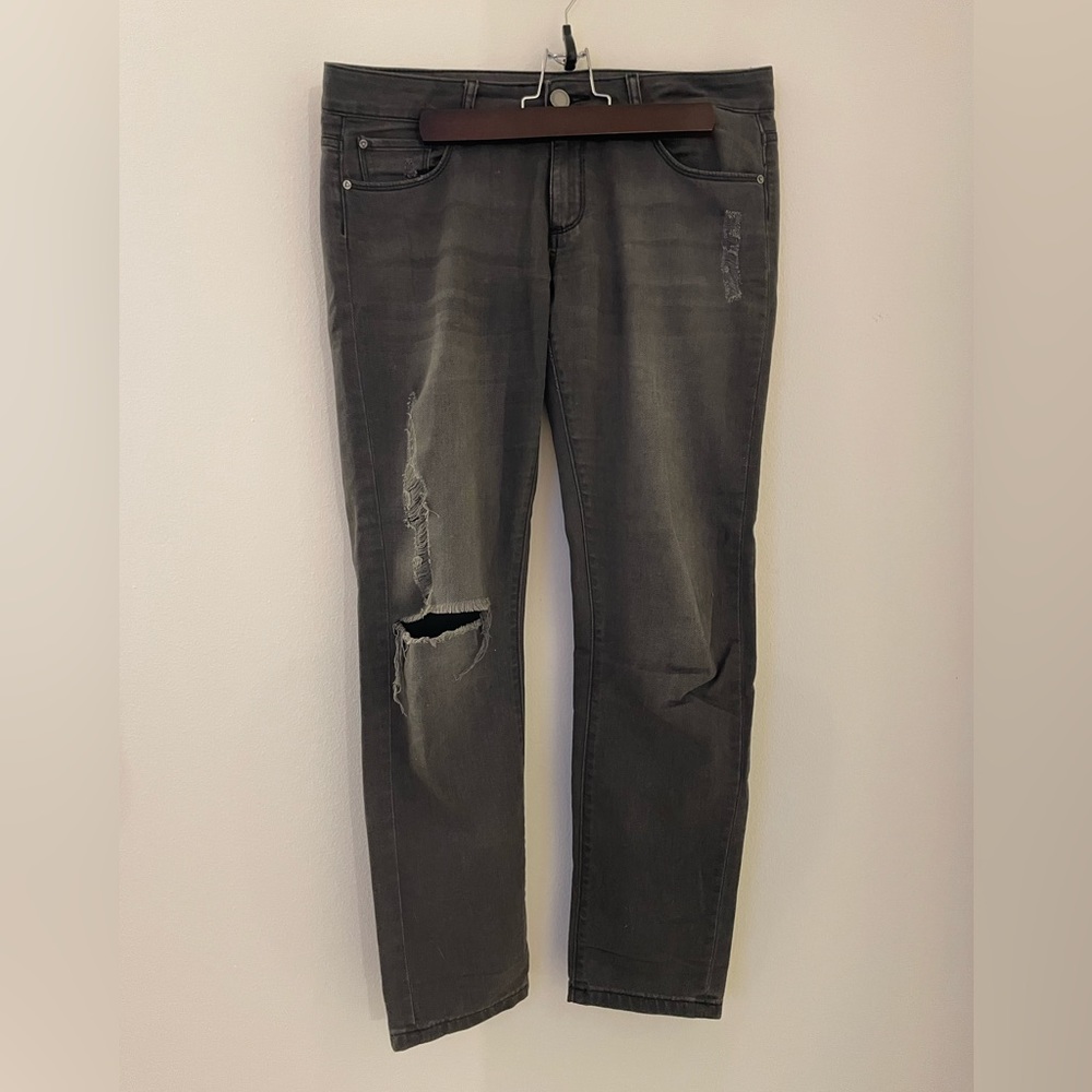 DL1961 demon jeans